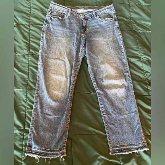 Old Navy Straight Mid-Rise Jeans Size 10 - Picture 6 of 7